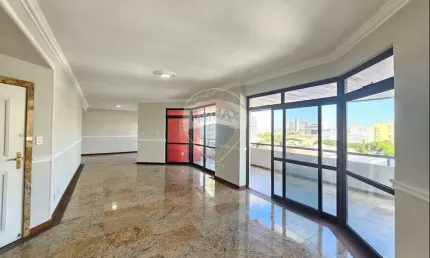 Luxo e Exclusividade: Apartamento amplo com 300m² com 5 Suítes no Coração do Centro da cidade