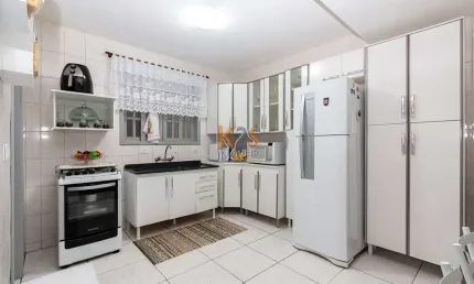 Sobrado para alugar no boqueirão – curitiba/pr | 3 quartos, suíte,  e aquecimento a gás