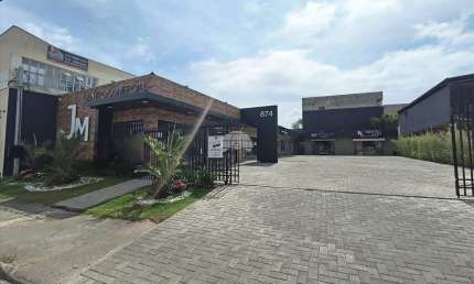 Ponto comercial para alugar na Avenida Jacob Macanhan, 874, Pineville, Pinhais, 21 m2 por R$ 2.000
