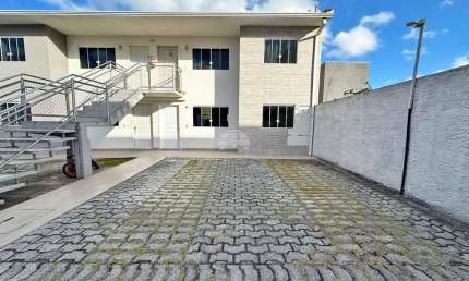 Apartamento com 4 quartos para alugar na Rua Paschoa Lazarotto Toniolo, 1458, Jardim Nossa Senhora de Fátima, Colombo, 43 m2 por R$ 1.200