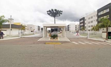 Apartamento com 2 quartos para alugar na Rua Maria Joaquina Vaz, 721, Jardim Itaqui, Campo Largo, 41 m2 por R$ 800