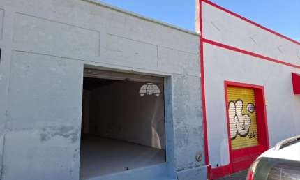 Ponto comercial para alugar na Rua Quinze de Novembro, 1027, Centro, São José dos Pinhais, 38 m2 por R$ 2.200