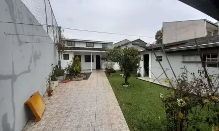 Casa com 4 quartos para alugar na Rua Thomaz Liss, 09, Atuba, Colombo, 120 m2 por R$ 1.900