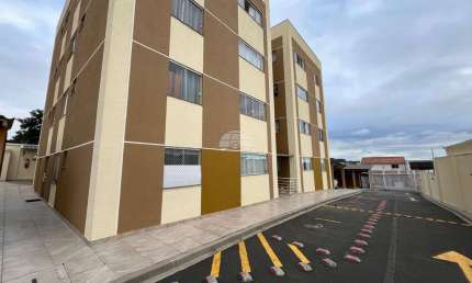 Apartamento com 2 quartos para alugar na Rua Balsa Nova, 587, Guaraituba, Colombo, 52 m2 por R$ 1.500