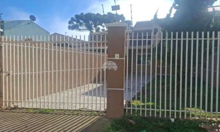 Casa com 2 quartos para alugar na Rua Francisco Munõz Madrid, 1753, Roseira, São José dos Pinhais, 120 m2 por R$ 2.500