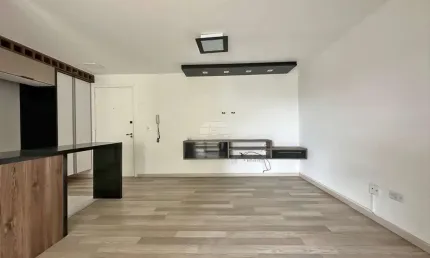 Apartamento com 2 quartos para alugar na Rodovia João Leopoldo Jacomel, 13328, Emiliano Perneta, Pinhais, 54 m2 por R$ 2.500