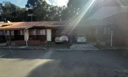 Casa em condomínio fechado com 3 quartos para alugar na rua rio são francisco, 180, jardim esmeralda, colombo, 52 m2 por r$ 2.200