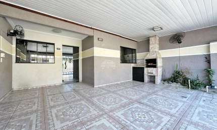 Casa com 3 quartos para alugar na Rua Thomas Edison, 167, Maracanã, Colombo, 60 m2 por R$ 2.100
