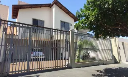 Sobrado com 3 dormitórios à venda, 198 m² por R$ 730.000,00 - Jardim Oriente - Londrina/PR