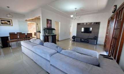Casa com 3 dormitórios à venda, 171 m² por R$ 620.000,00 - Gayon - Londrina/PR