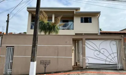 Sobrado com 3 dormitórios à venda, 247 m² por R$ 680.000,00 - Jardim Tóquio- Londrina/PR