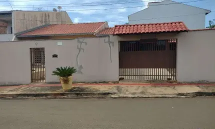 Casa com 3 dormitórios à venda, 140 m² por R$ 550000,00 - Jardim Oriente - Londrina/PR