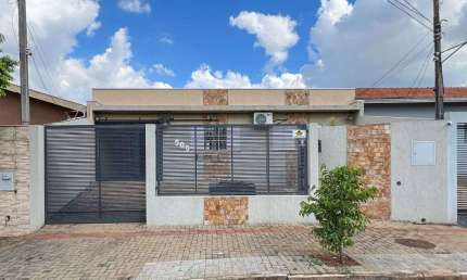 Casa com 2 dormitórios à venda, 150 m² por R$ 780.000,00 - Maria Lúcia - Londrina/PR
