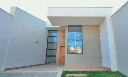 Casa Espaçosa e com Alto Padrão de Qualidade à venda, 3 Quartos, Suíte, Espaço Gourmet, Zona Sul, 130 m² por R$ 798.000,00 - Jardim Burle Marx - Londrina/PR