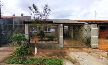 Casa com 3 dormitórios à venda, 145 m² por R$ 320 000,00 - Ernani de Moura Lima - Londrina/PR