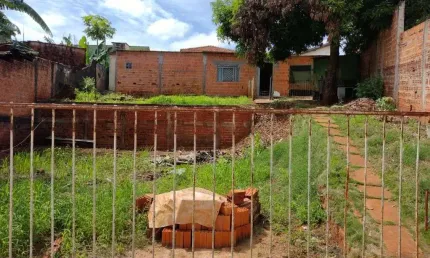Terreno/ Edícula com 2 dormitórios à venda, 68 m² por R$ 110.000 - Ricardo - Londrina/PR