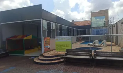 Espaço para festas à venda, 220 m² por R$ 870.000,00- Ernani de Moura Lima - Londrina/PR