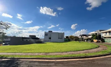 Terreno à venda, 324 m² por R$ 448.000,00 - Condomínio Tangará no Parque Tauá - Londrina/PR