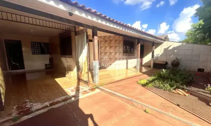 Casa com 2 quartos à venda na Rua Doutor Arlindo Carmona, 80, Jardim Tomy, Londrina