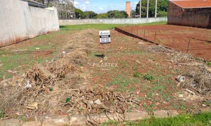 Terreno à venda na Rua Helena Androukowitch Quiles, 55, Jardim Pioneiros, Londrina