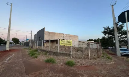 Terreno à venda na Avenida São João, 2725, Antares, Londrina
