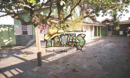 CASA TÉRREA À VENDA EM MONGAGUA COM  2 QUARTOS 6 VAGAS 312m²