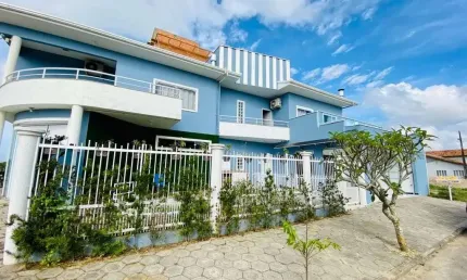 Casa com 5 quartos à venda na Avenida Prefeito Cirino Adolfo Cabral, 15, Meia Praia, Navegantes