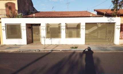 Casa com 6 dormitórios à venda, 180 m² por R$ 490.000,00 - Vila Casoni - Londrina/PR