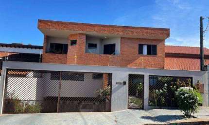 Sobrado com 4 dormitórios, 375 m² - venda por R$ 1.300.000,00 ou aluguel por R$ 6.500,00/mês - Jardim Presidente - Londrina/PR