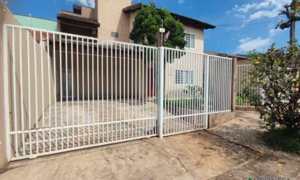 Casa com 3 dormitórios à venda, 150 m² por R$ 550.000,00 - Jardim Continental - Londrina/PR