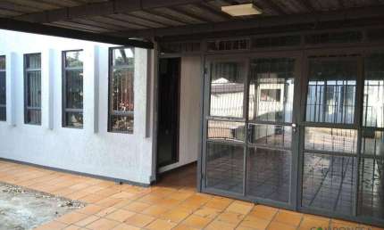 Casa com 2 dormitórios à venda, 185 m² por R$ 480.000,00 - Waldemar Hauer - Londrina/PR
