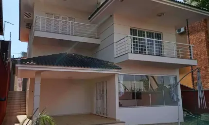 Sobrado com 3 dormitórios para alugar por R$ 7.200,00/mês - Lago Parque - Londrina/PR