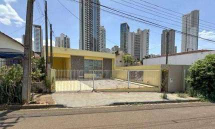 Casa com 3 dormitórios para alugar, 150 m² por R$ 4.000,00/mês - Arco Íris - Londrina/PR