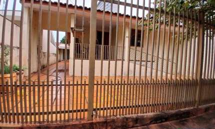 Casa com 4 dormitórios à venda, 95m² por R$ 1.200.000 - Guanabara - Londrina/PR