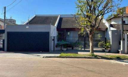 Sobrado com 5 dormitórios, 400 m² - venda por R$ 1.600.000,00 ou aluguel por R$ 7.500,00/mês - Mediterrâneo - Londrina/PR