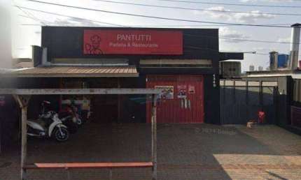 Casa com 3 dormitórios para alugar, 200 m² por R$ 3.200,00/mês - Maringá - Londrina/PR