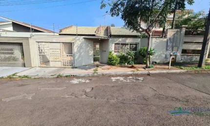 Casa com 4 dormitórios à venda, 169 m² por R$ 900.000,00 - Champagnat - Londrina/PR