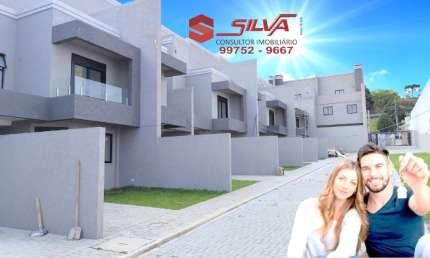 Sobrado Triplex  dentro do Condomínio c/132m² - c/ 02 Garagens  - 03 Qtos sendo 01 Suíte   - Terraço Gourmet Coberto c/ Churrasqueira - Uberaba - Curitiba