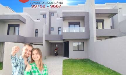 Sobrado Triplex  dentro do Condomínio c/132m² - c/ 02 Garagens  - 03 Qtos sendo 01 Suíte   - Terraço Gourmet Coberto c/ Churrasqueira - Uberaba - Curitiba