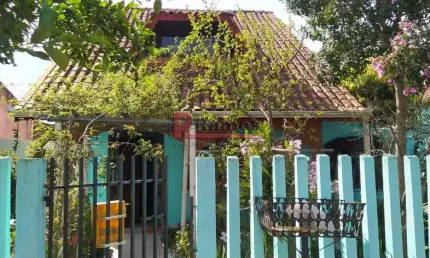 Casa com 3 quartos à venda na Travessa Cuba, 119, Nações, Fazenda Rio Grande por R$ 395.000