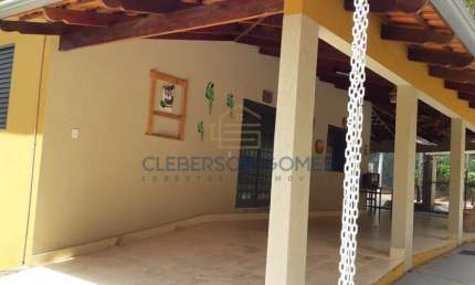 Chácara para Venda em Corumbaíba, Centro, 3 dormitórios, 1 suíte, 1 banheiro, 2 vagas