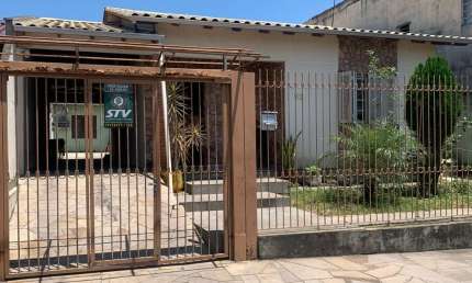 Casa com 3 quartos à venda na Rua Ayrton Senna da Silva, 53, Vila Três Marias, Esteio, 90 m2 por R$ 424.000