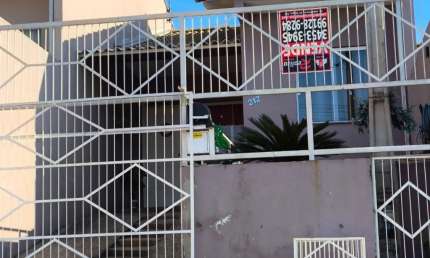 Casa com 2 quartos à venda na Rua Romeu Lisboa, 212, Vargas, Sapucaia do Sul, 49 m2 por R$ 220.000