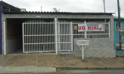 Casa de 72 metros quadrados no bairro Vargas com 2 quartos