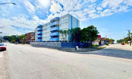 Apartamento com 3 quartos para alugar na Avenida Curitiba, 675, Centro, Guaratuba