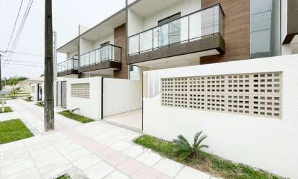 Casa com 3 quartos à venda na Rua Eduardo Pareja Linhares, 505, Balneário Nereidas, Guaratuba
