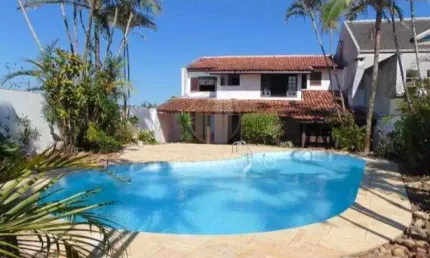 Casa com 5 quartos à venda na Avenida Brejatuba, 500, Brejatuba, Guaratuba