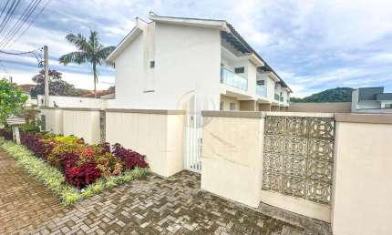 Casa com 3 quartos à venda na Rua Teixeira Soares, 474, Cohapar, Guaratuba, 128 m2 por R$ 495.000