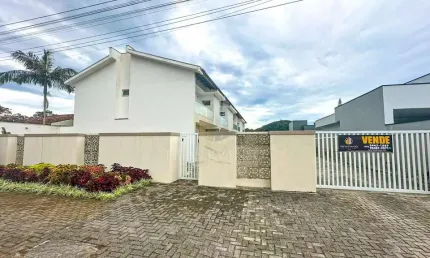 Casa com 3 quartos à venda na Rua Teixeira Soares, 474, Cohapar, Guaratuba