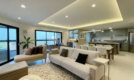Apartamento com 3 quartos para alugar na Rua Padre Donato, 45, Centro, Guaratuba